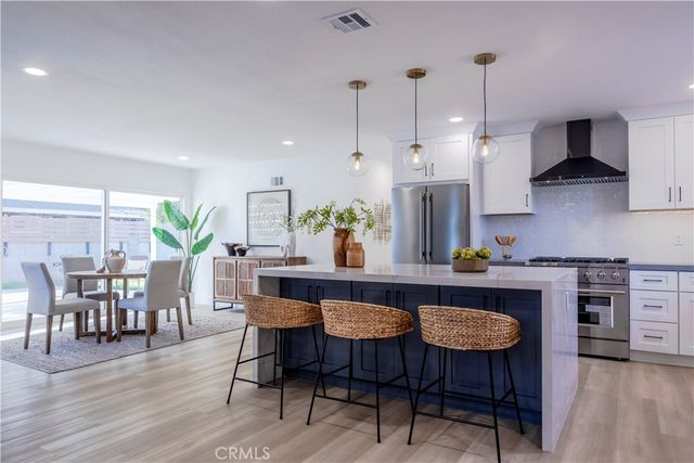 15271 Yorkshire, Huntington Beach, CA 92647