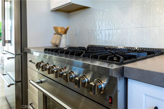 15271 Yorkshire, Huntington Beach, CA 92647