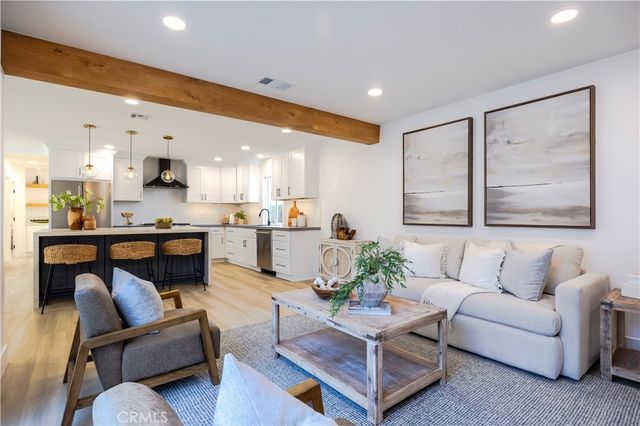 15271 Yorkshire, Huntington Beach, CA 92647