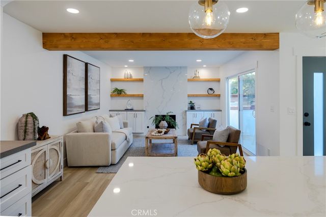 15271 Yorkshire, Huntington Beach, CA 92647