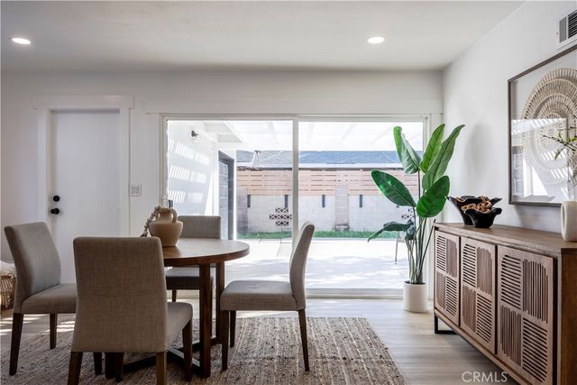 15271 Yorkshire, Huntington Beach, CA 92647