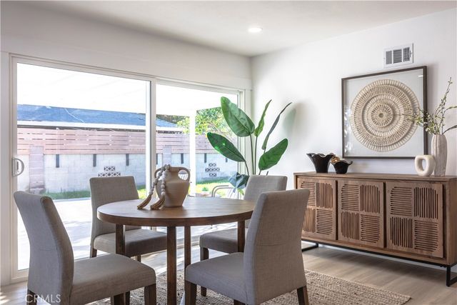 15271 Yorkshire, Huntington Beach, CA 92647