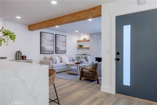 15271 Yorkshire, Huntington Beach, CA 92647