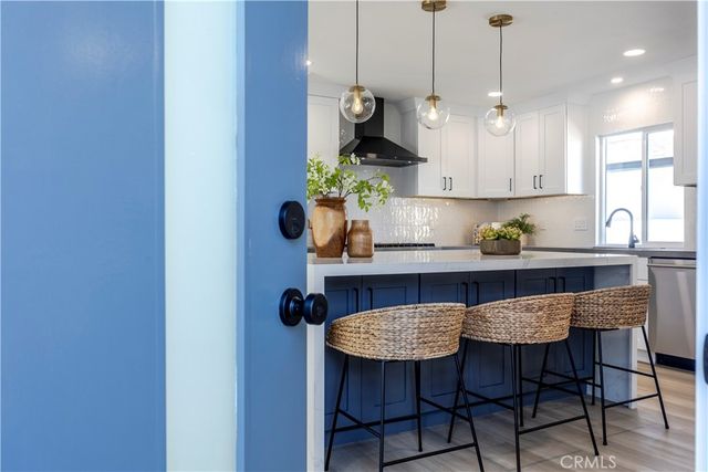 15271 Yorkshire, Huntington Beach, CA 92647