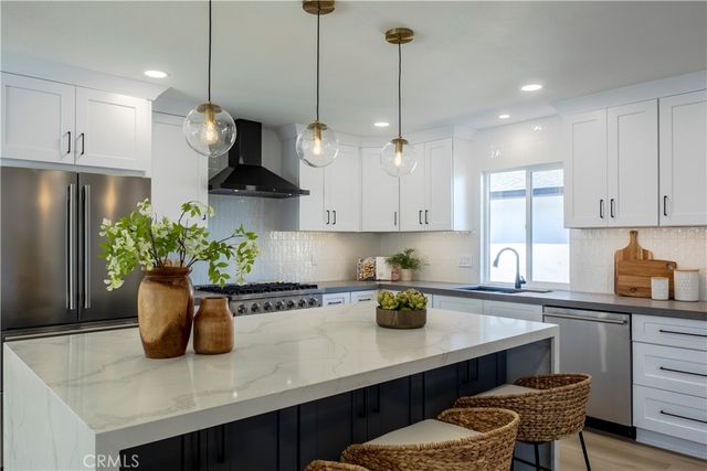 15271 Yorkshire, Huntington Beach, CA 92647