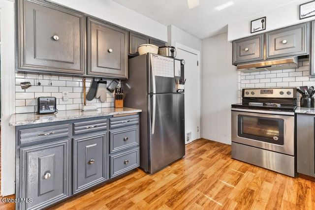 2522 Van Dyke Avenue, Rotterdam, NY 12306