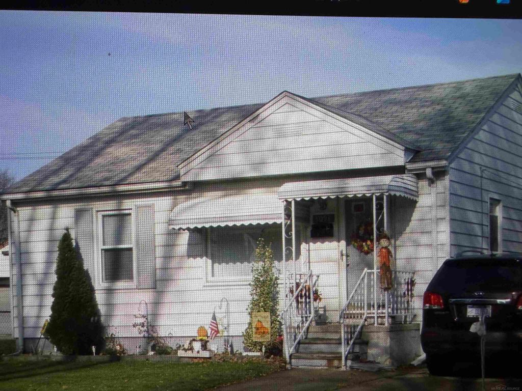 8091 Helen Street, Center Line, MI 48015