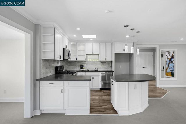 2741 Golden Rain Rd 7, Walnut Creek, CA 94595