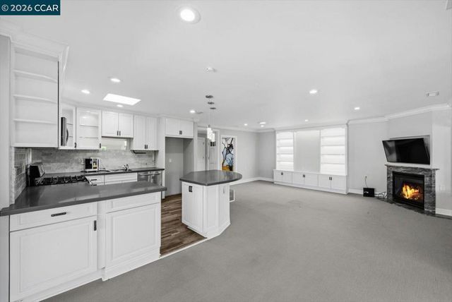 2741 Golden Rain Rd 7, Walnut Creek, CA 94595