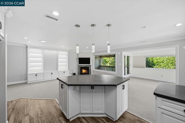 2741 Golden Rain Rd 7, Walnut Creek, CA 94595