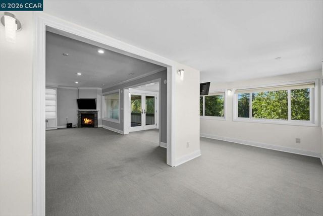 2741 Golden Rain Rd 7, Walnut Creek, CA 94595