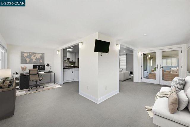 2741 Golden Rain Rd 7, Walnut Creek, CA 94595