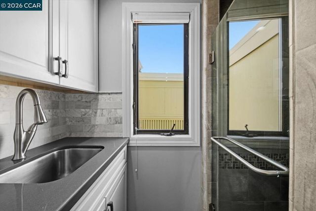 2741 Golden Rain Rd 7, Walnut Creek, CA 94595