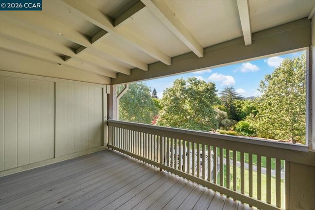 2741 Golden Rain Rd 7, Walnut Creek, CA 94595