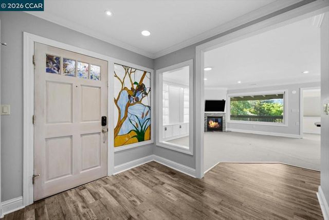 2741 Golden Rain Rd 7, Walnut Creek, CA 94595