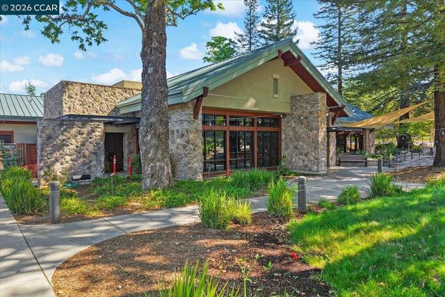 2741 Golden Rain Rd 7, Walnut Creek, CA 94595