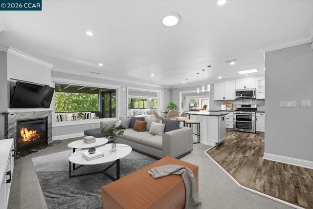 2741 Golden Rain Rd 7, Walnut Creek, CA 94595