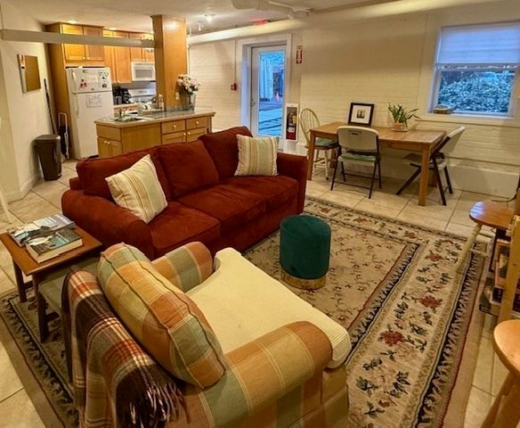 21 Bradlee Rd 52, Medford, MA 02155