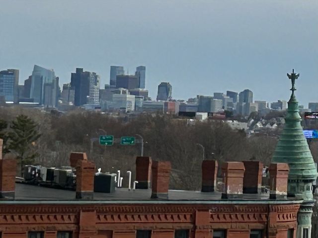 21 Bradlee Rd 52, Medford, MA 02155