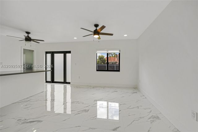 8745 NW 150th Ter, Miami Lakes, FL 33018