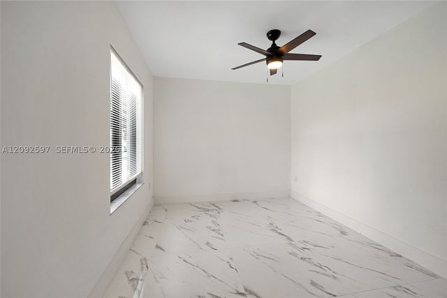 8745 NW 150th Ter, Miami Lakes, FL 33018