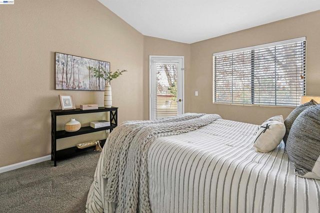 7016 Stagecoach Rd G, Dublin, CA 94568