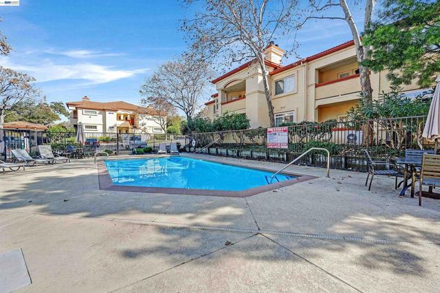 7016 Stagecoach Rd G, Dublin, CA 94568