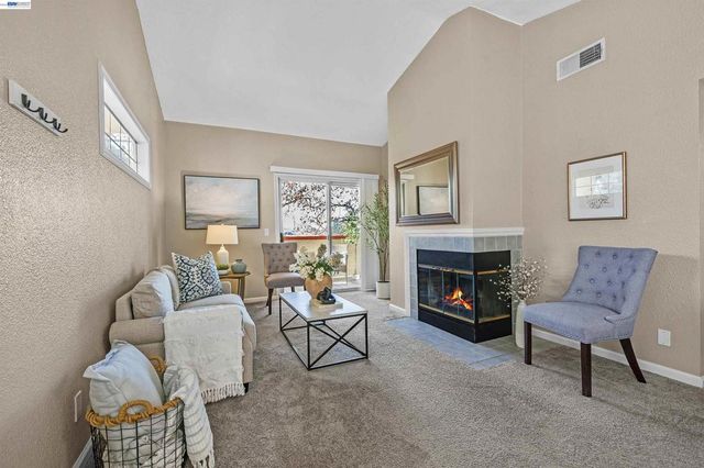 7016 Stagecoach Rd G, Dublin, CA 94568