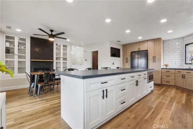 22635 Canyon Lake South, Canyon Lake, CA 92587