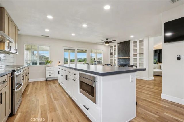 22635 Canyon Lake South, Canyon Lake, CA 92587