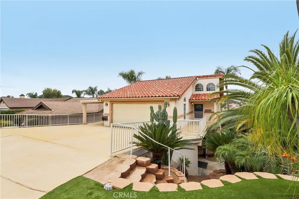 22635 Canyon Lake South, Canyon Lake, CA 92587