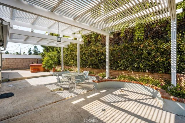 1429 E Fairway, Orange, CA 92866