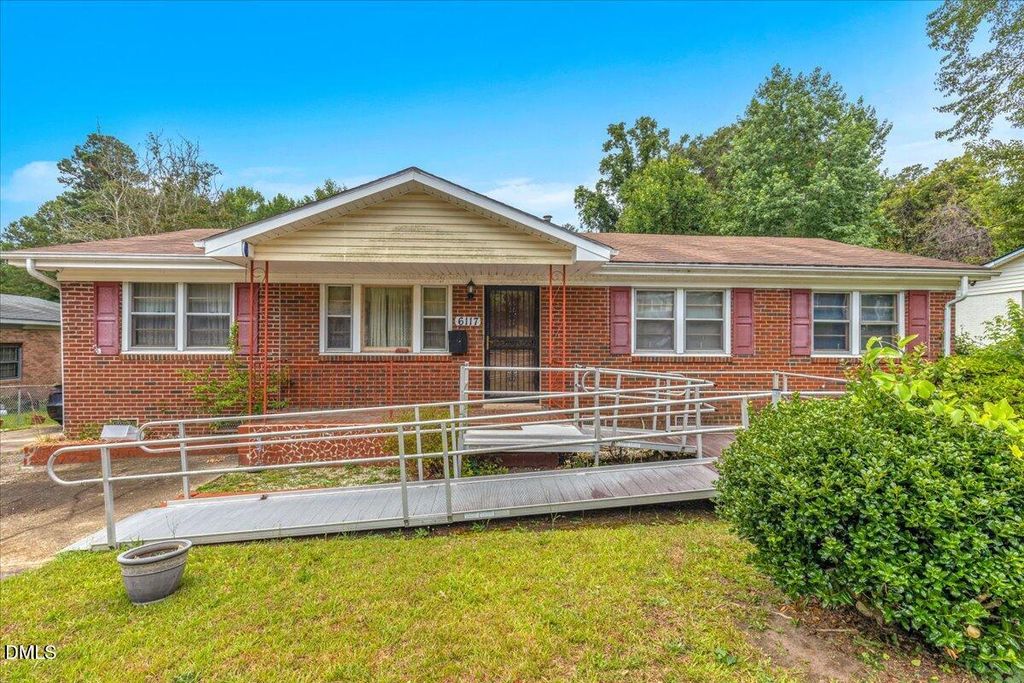 6117 Louise Street, Fayetteville, NC 28314