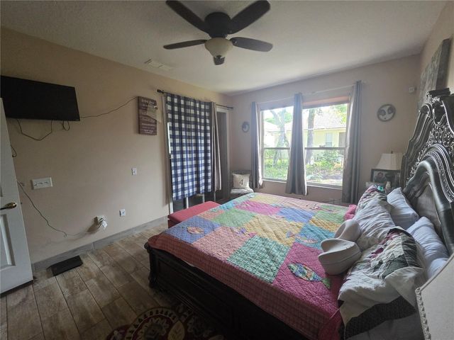 322 FOXHILL COURT, Debary, FL 32713