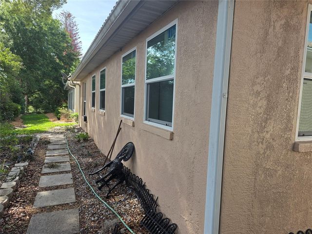 322 FOXHILL COURT, Debary, FL 32713