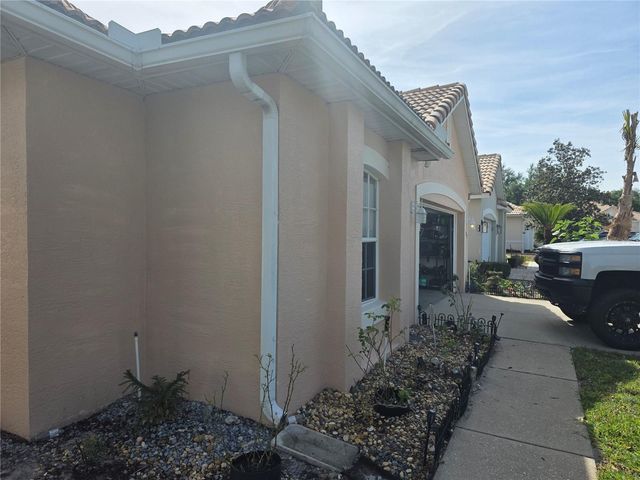 322 FOXHILL COURT, Debary, FL 32713