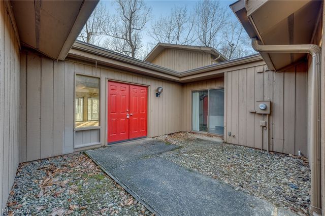 680-26 Fairington Drive, Aurora, OH 44202