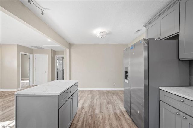 15 Henry ST, Hampton, VA 23669
