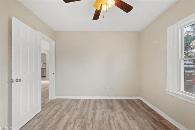 15 Henry ST, Hampton, VA 23669