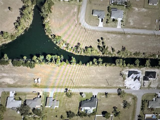 2125 NE 33RD TERRACE, Cape Coral, FL 33909