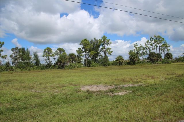 2125 NE 33RD TERRACE, Cape Coral, FL 33909