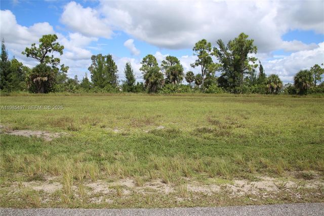 2125 NE 33RD TERRACE, Cape Coral, FL 33909