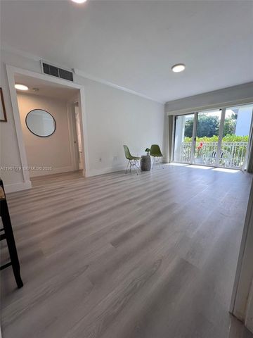 290 Sunrise Dr 1-H, Key Biscayne, FL 33149