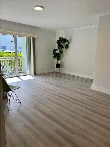 290 Sunrise Dr 1-H, Key Biscayne, FL 33149