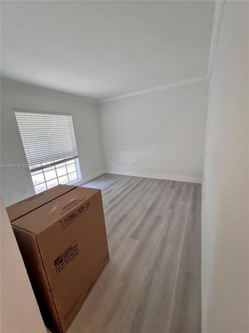 290 Sunrise Dr 1-H, Key Biscayne, FL 33149