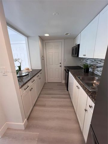 290 Sunrise Dr 1-H, Key Biscayne, FL 33149