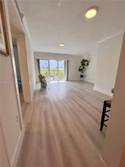 290 Sunrise Dr 1-H, Key Biscayne, FL 33149