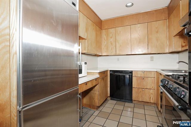 3 Horizon Road 1432, Fort Lee, NJ 07024