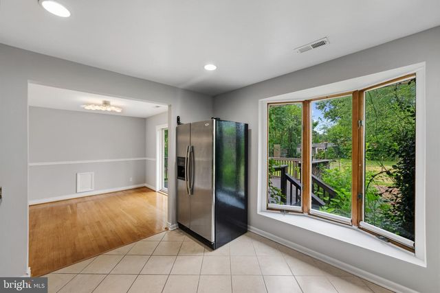 7121 KAREN ANNE DR, Temple Hills, MD 20748