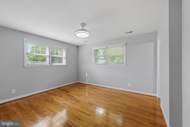 7121 KAREN ANNE DR, Temple Hills, MD 20748